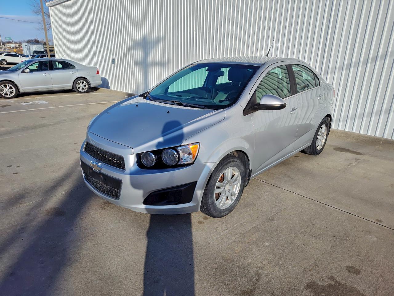 2013 Chevrolet Sonic Lt - Фото 2