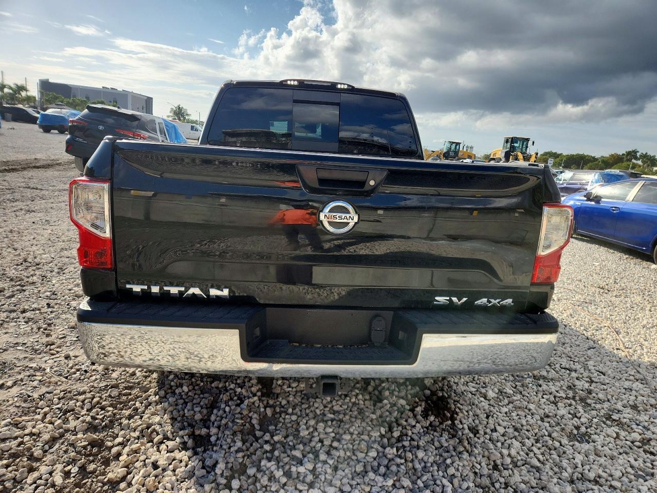 2018 Nissan Titan Sv - Фото 6