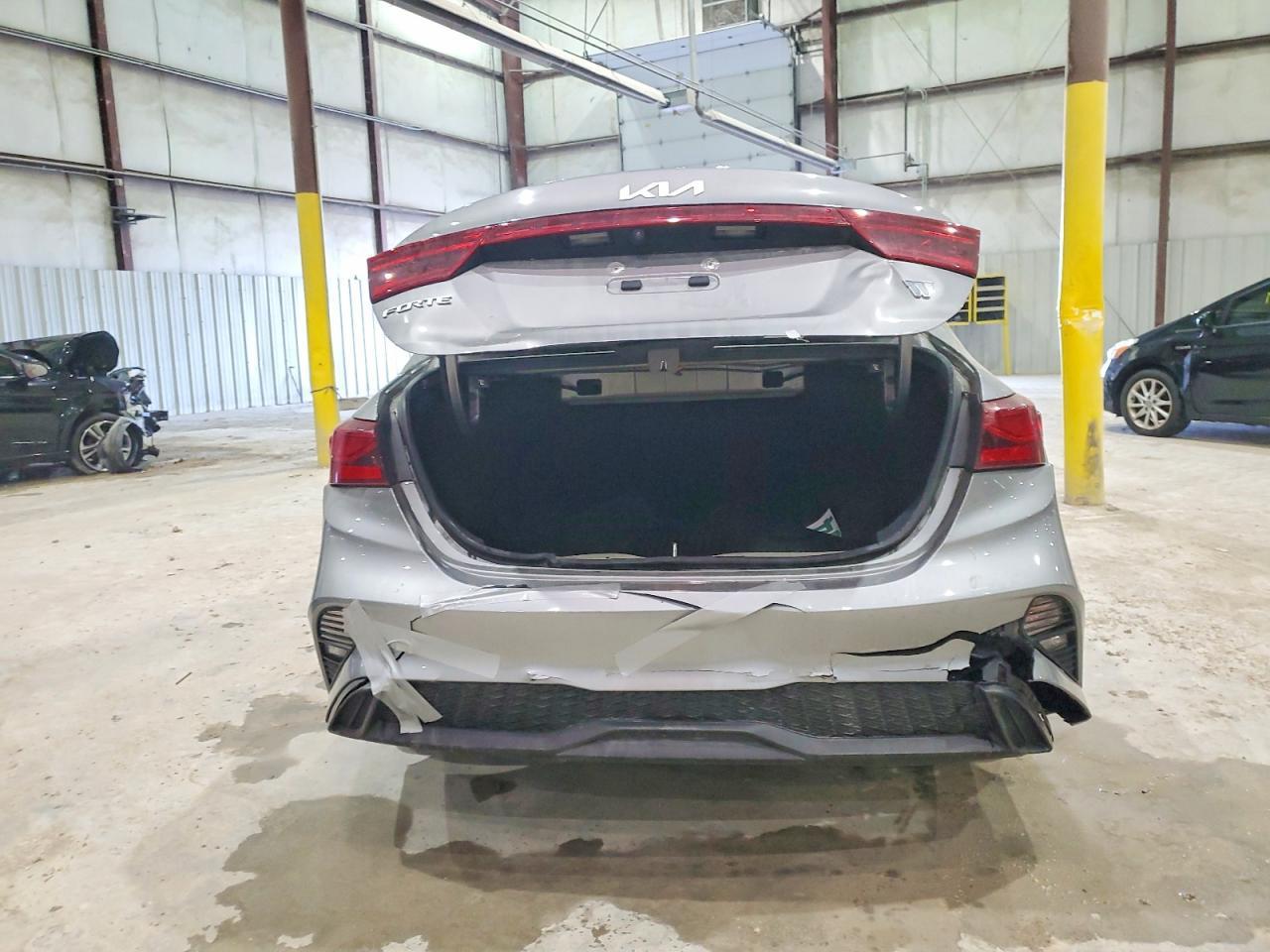 2023 Kia Forte Lxs - Фото 6