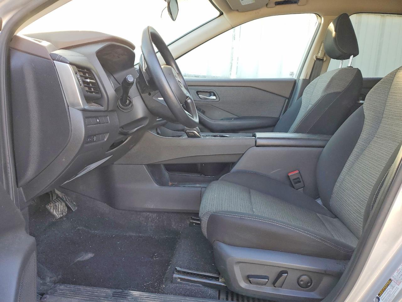 2023 Nissan Rogue Sv - Image 7