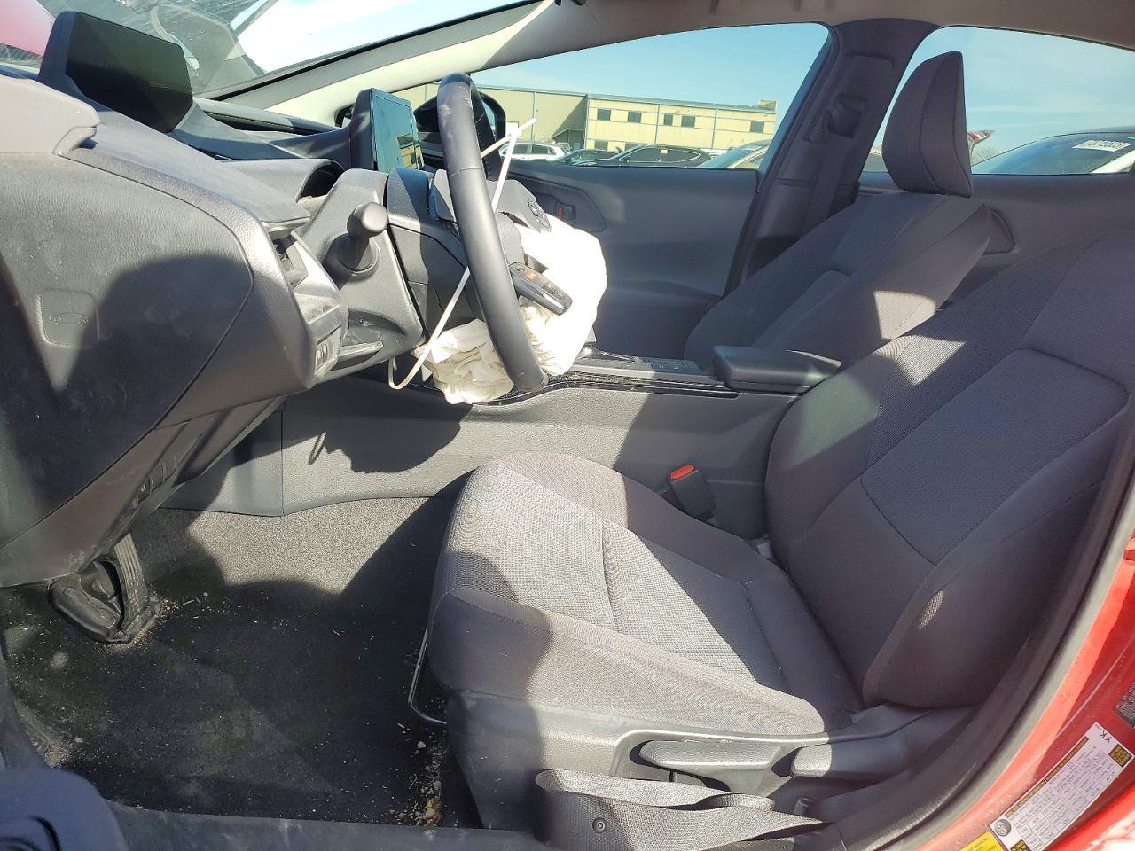 2026 Toyota Prius Le - Фото 7