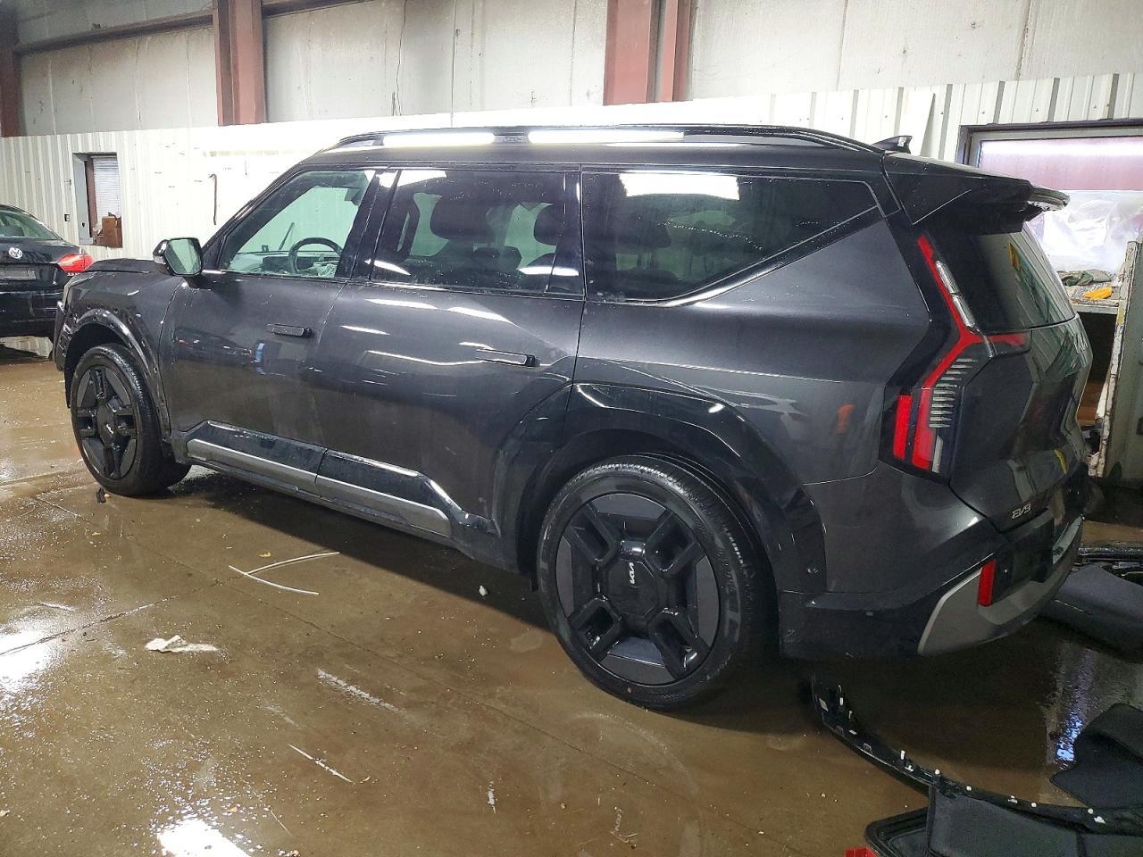 2024 Kia Ev9 Gt-Line - Image 2