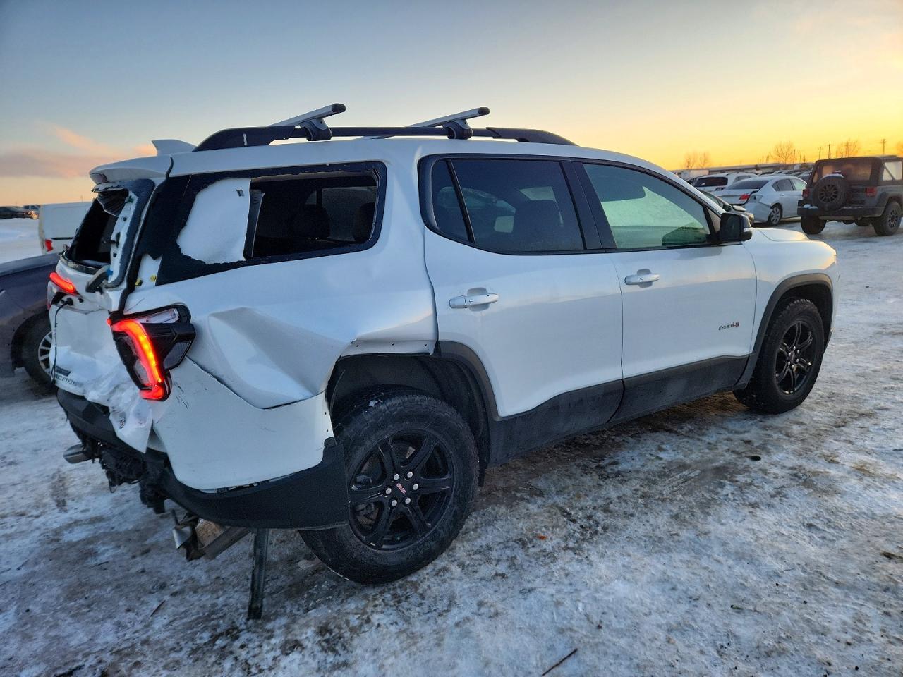 2023 GMC Acadia At4 - Фото 3