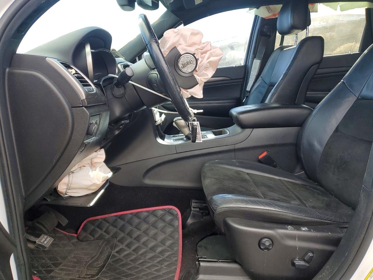 2018 Jeep Grand Cherokee Laredo - Image 7