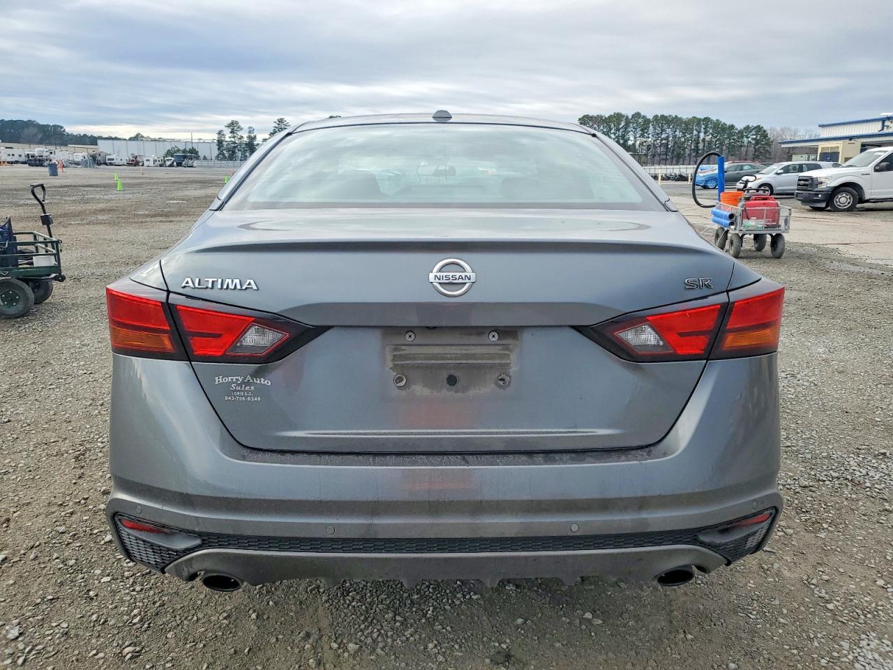 2020 Niss Altima Sr - Image 6