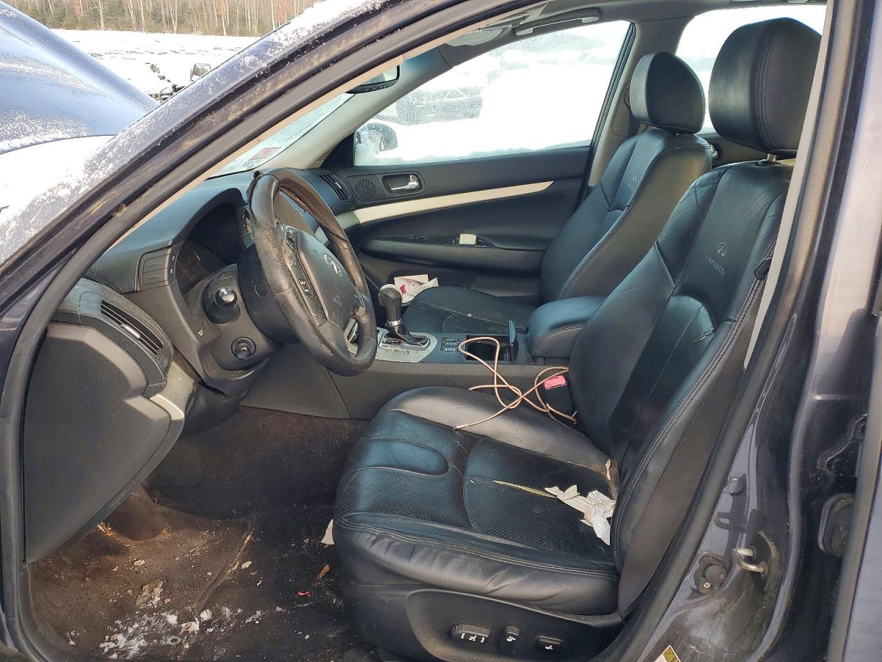 2010 Infiniti G35 - Image 7
