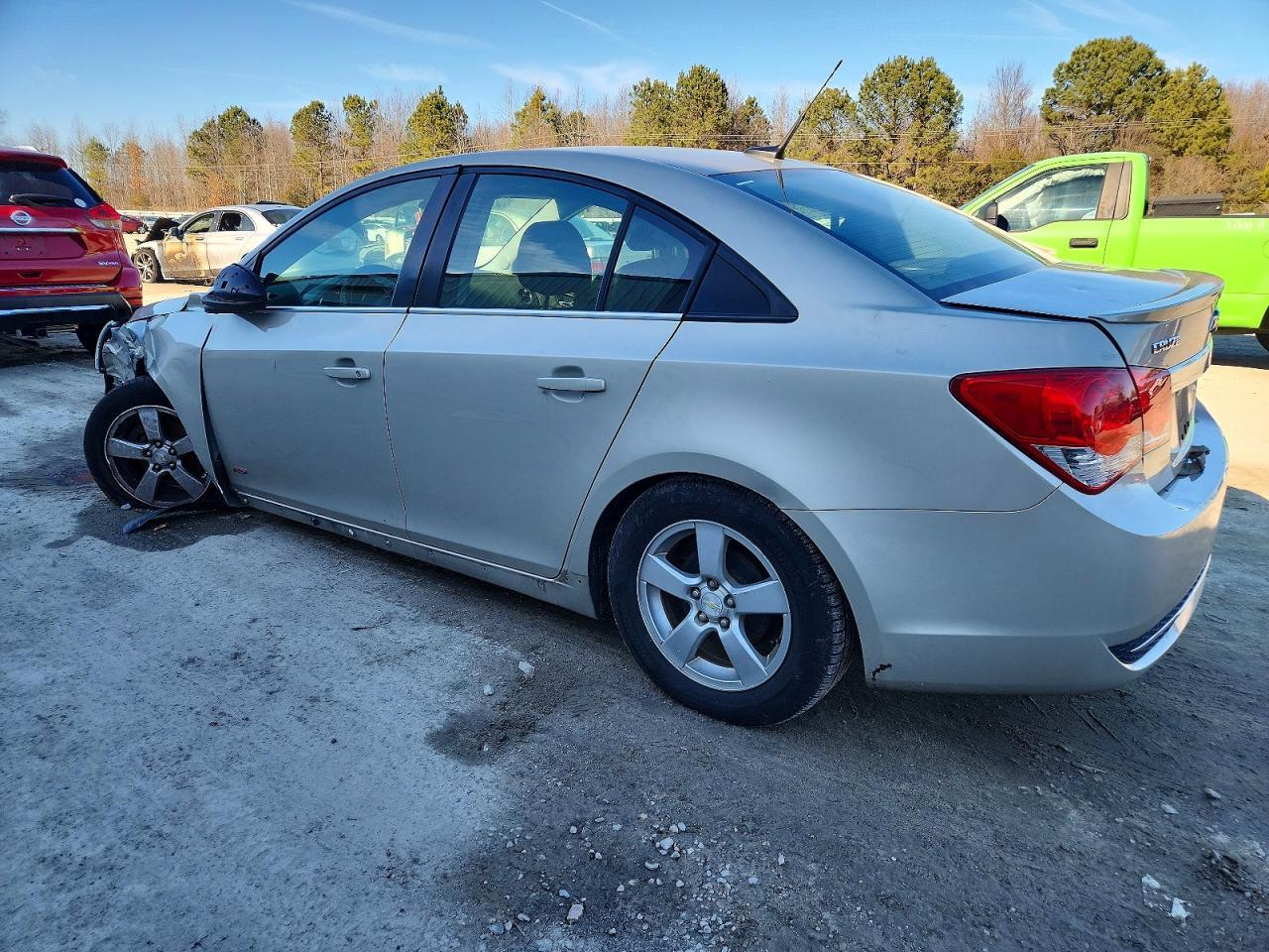 2014 Chevrolet Cruze Lt - Image 2