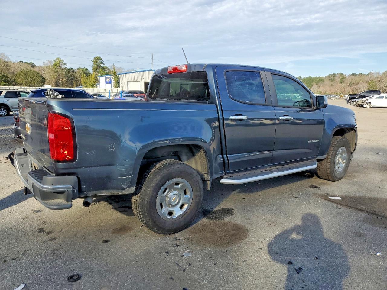 2019 Chevrolet Colorado - Image 3