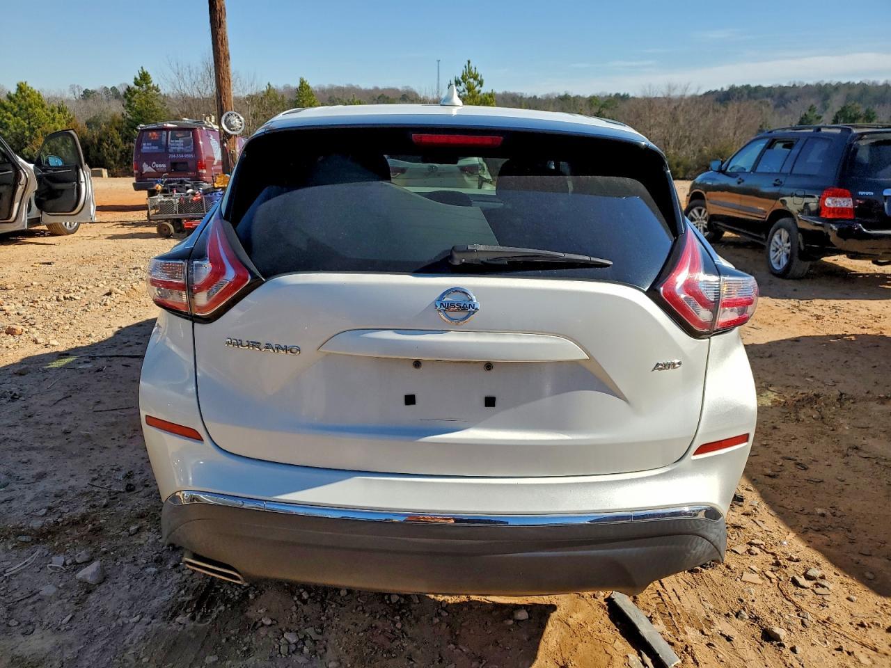 2017 Nissan Murano S - Image 6