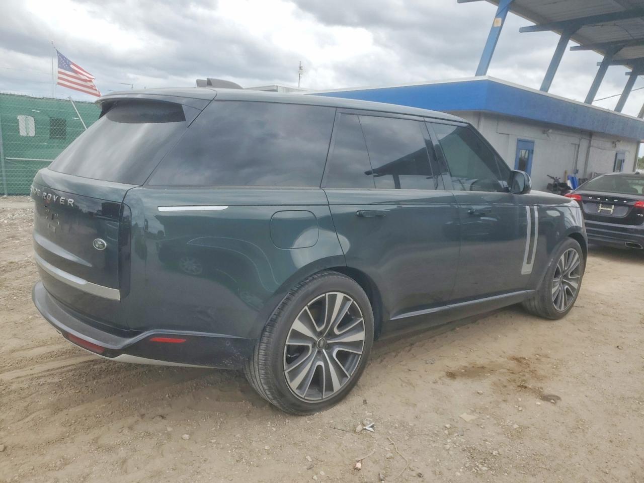 2023 Land Rover Range Rover Autobiography - Фото 3