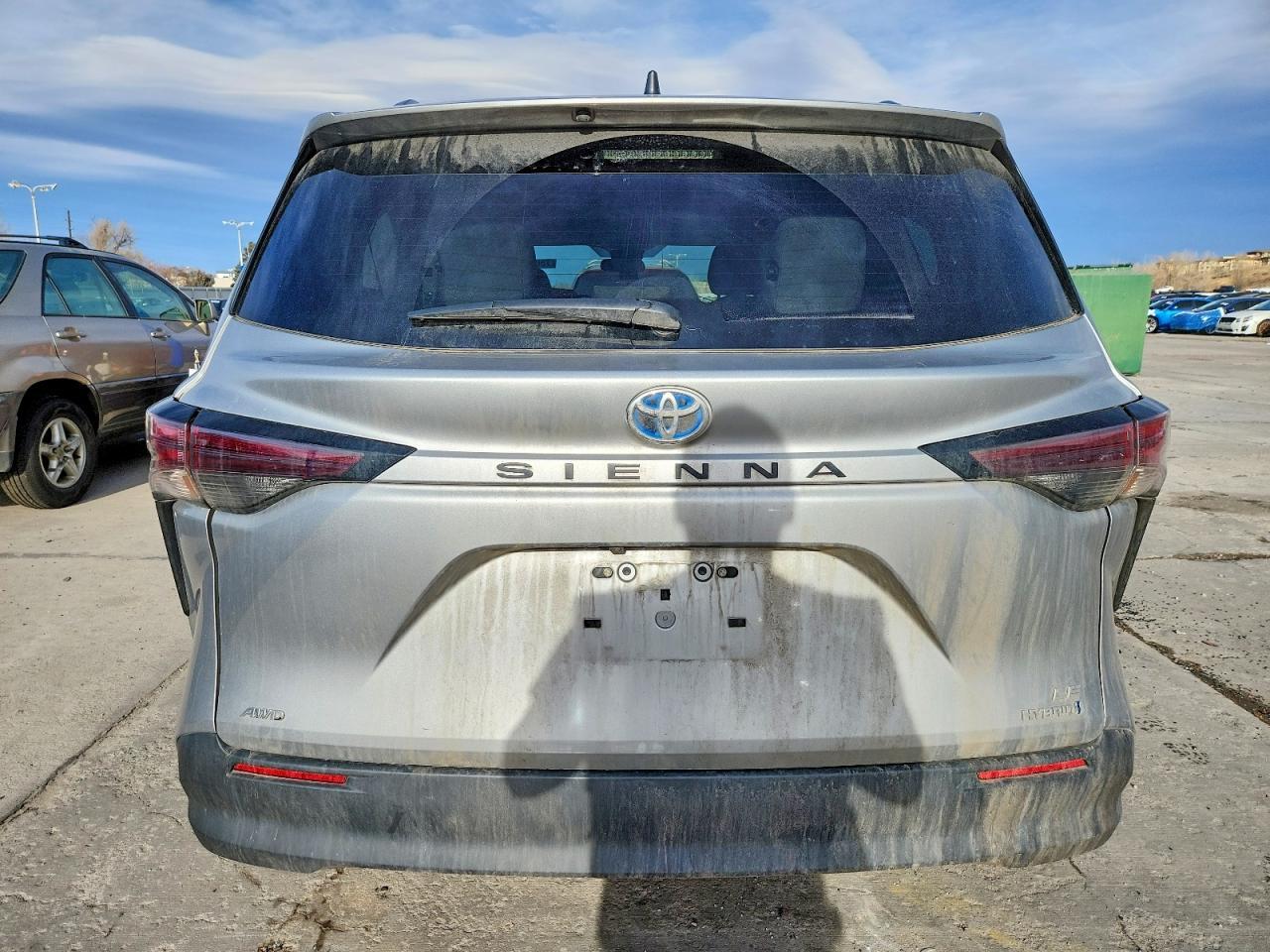 2024 Toyota Sienna Le - Image 6