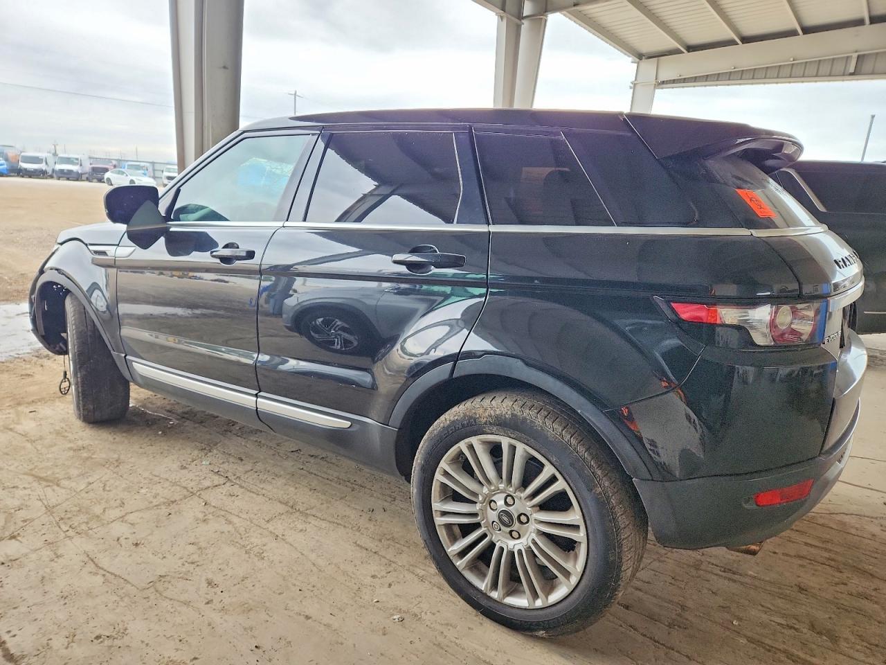 2013 Land Rover Range Rover Evoque Prestige Premium - Image 2