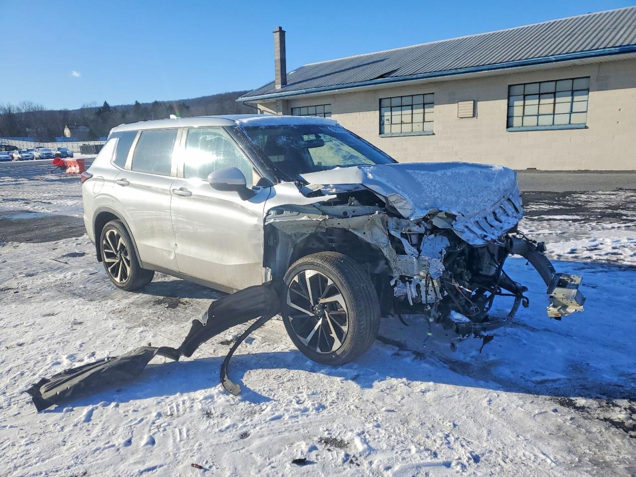 2022 Mitsubishi Outlander Es - Фото 4