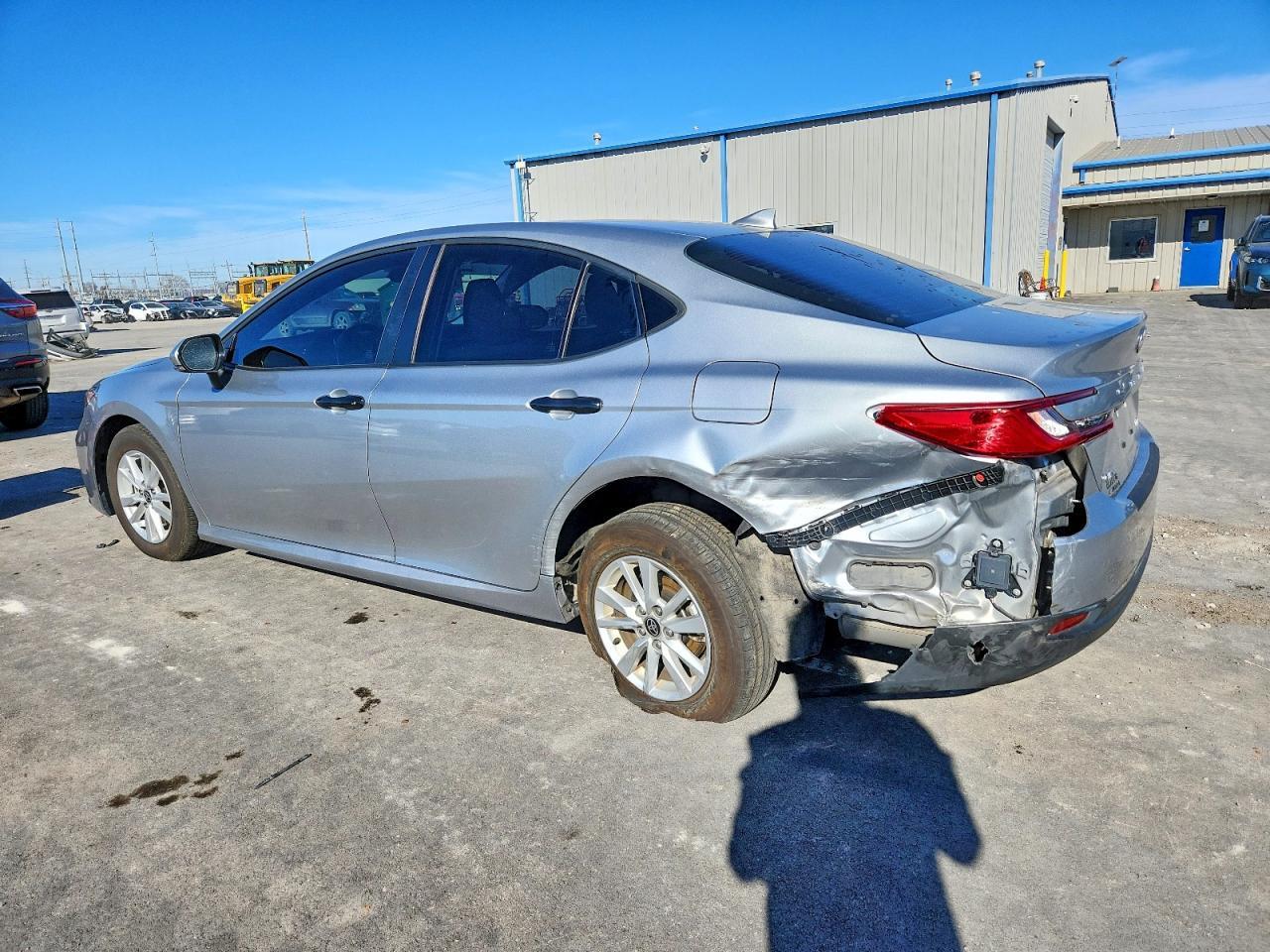 2025 Toyota Camry Le - Image 2