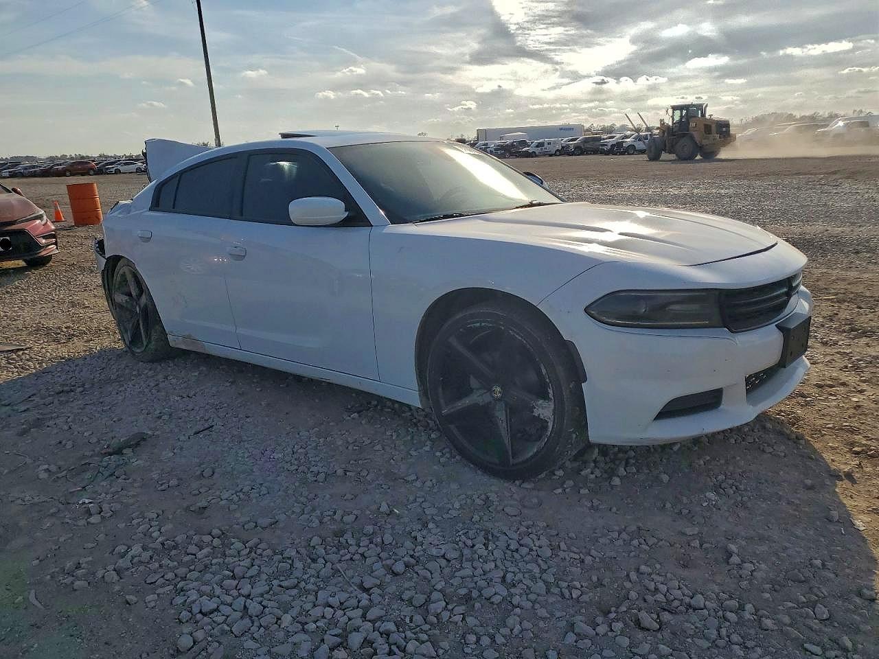 2019 Dodge Charger Sxt - Image 4