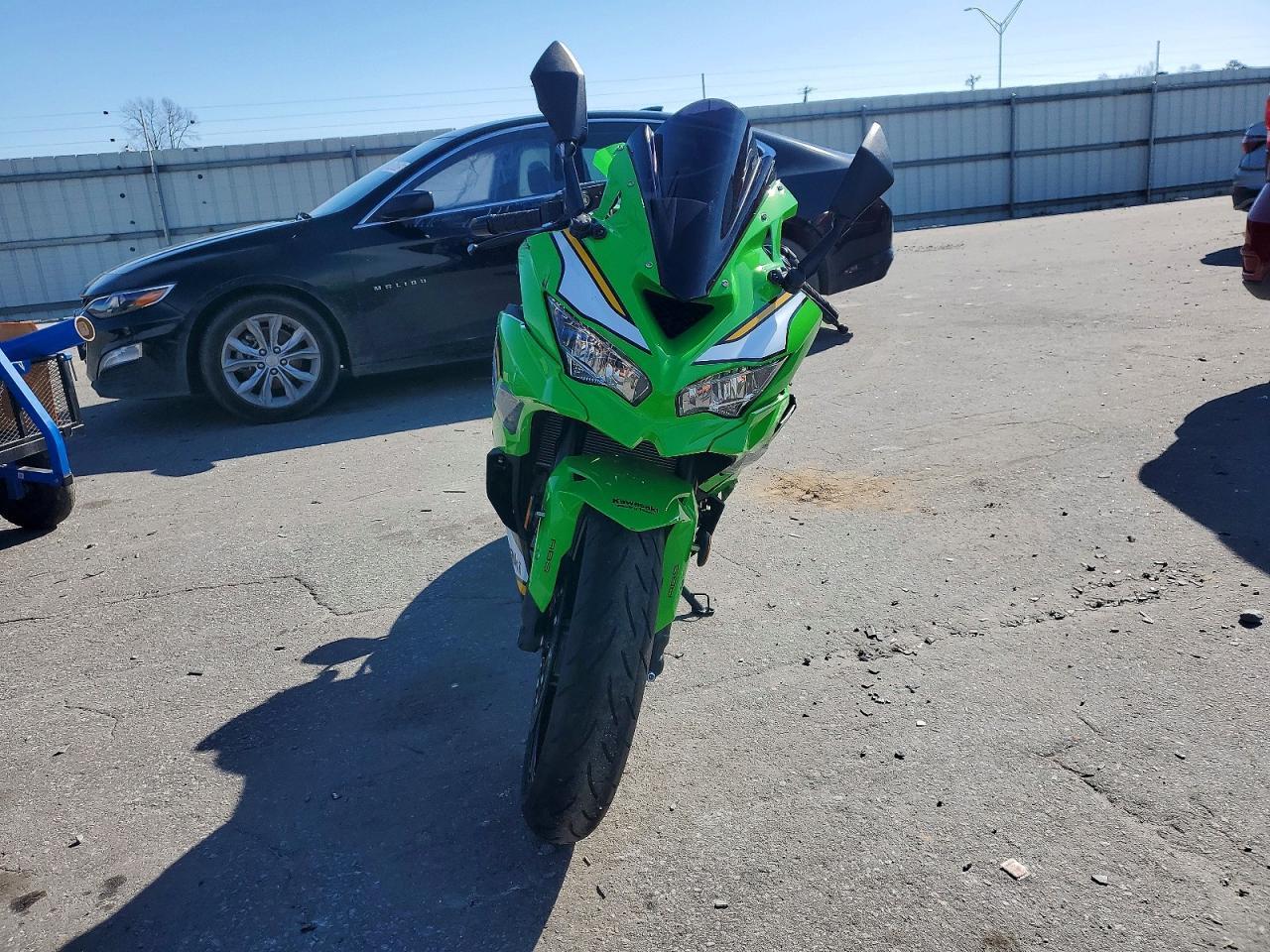 2025 Kawasaki Zx400 - Фото 2