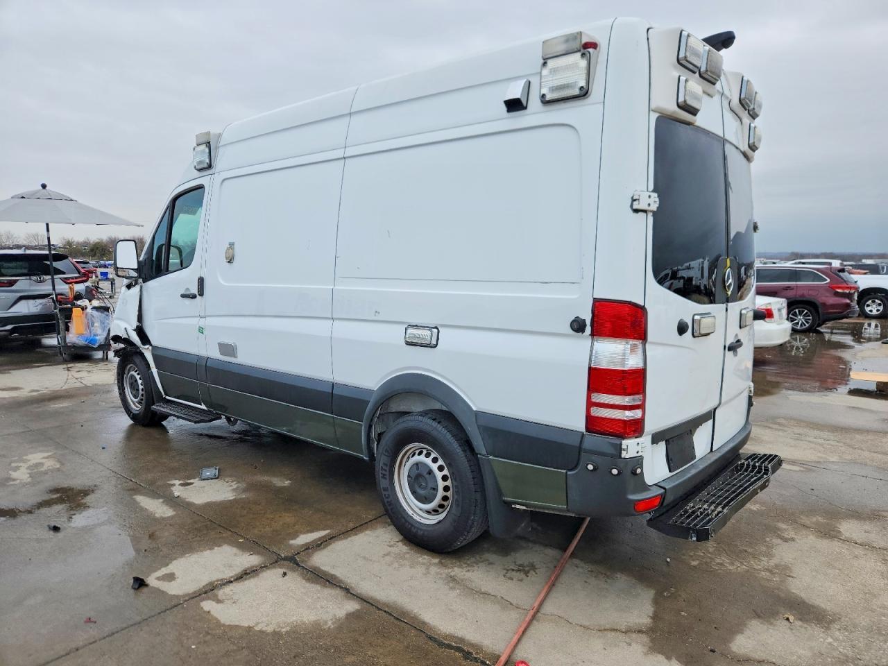 2017 Benz Sprinter Cargo 2500 - Image 2