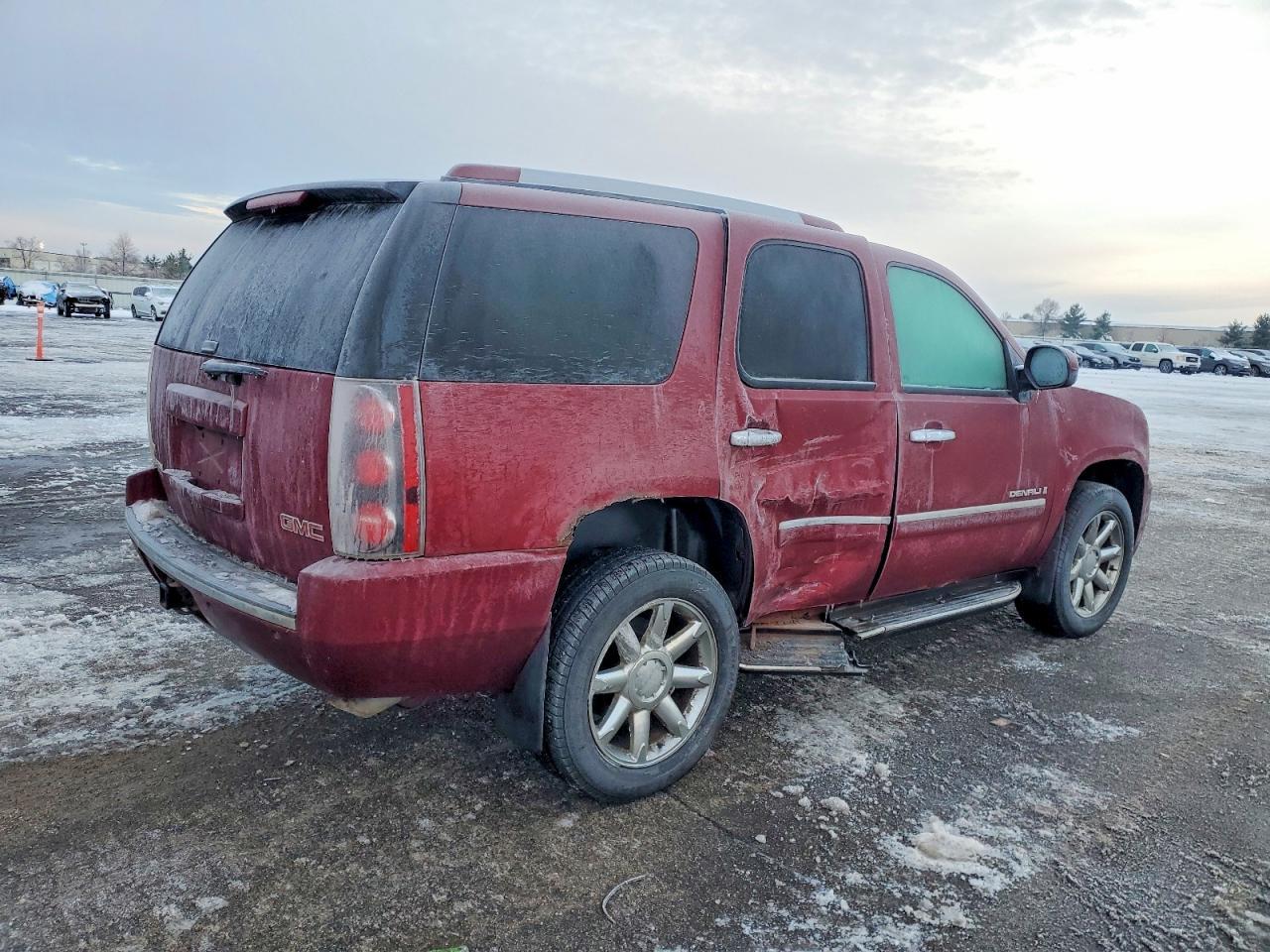 2009 GMC Yukon Denali - Image 3