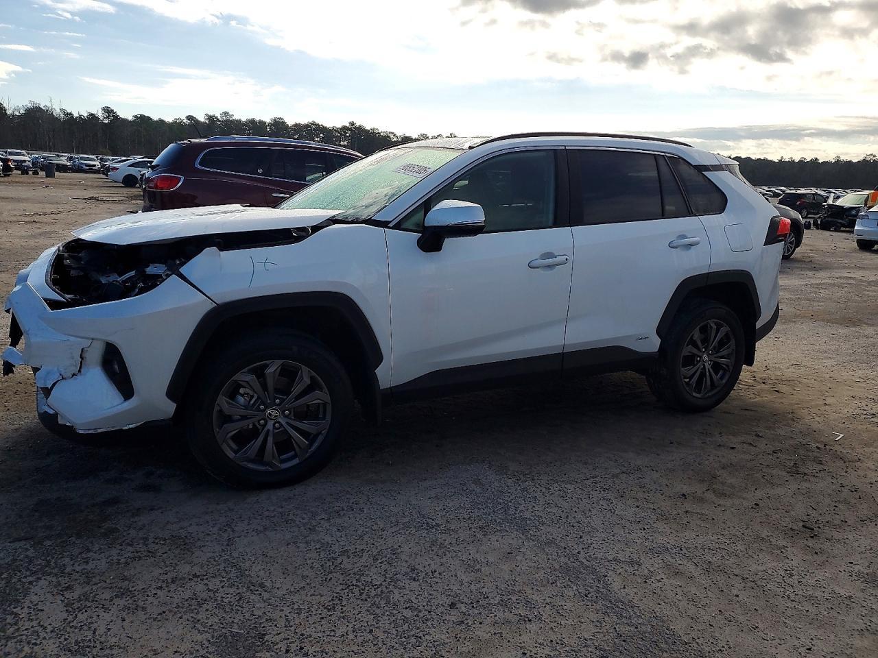 2024 Toyota Rav4 Xle Premium