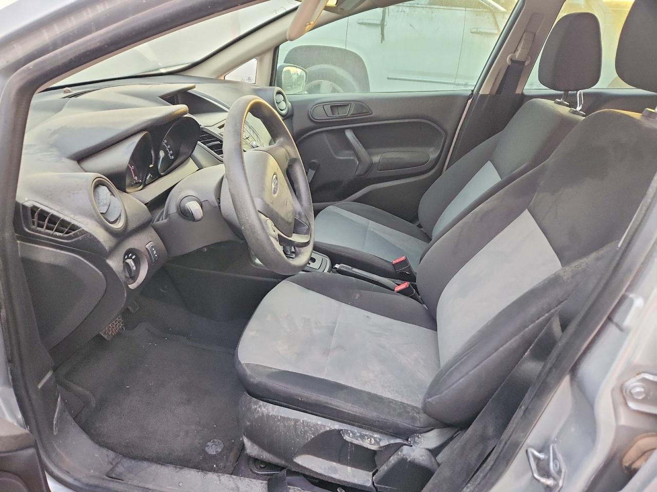 2018 Ford Fiesta S - Фото 7