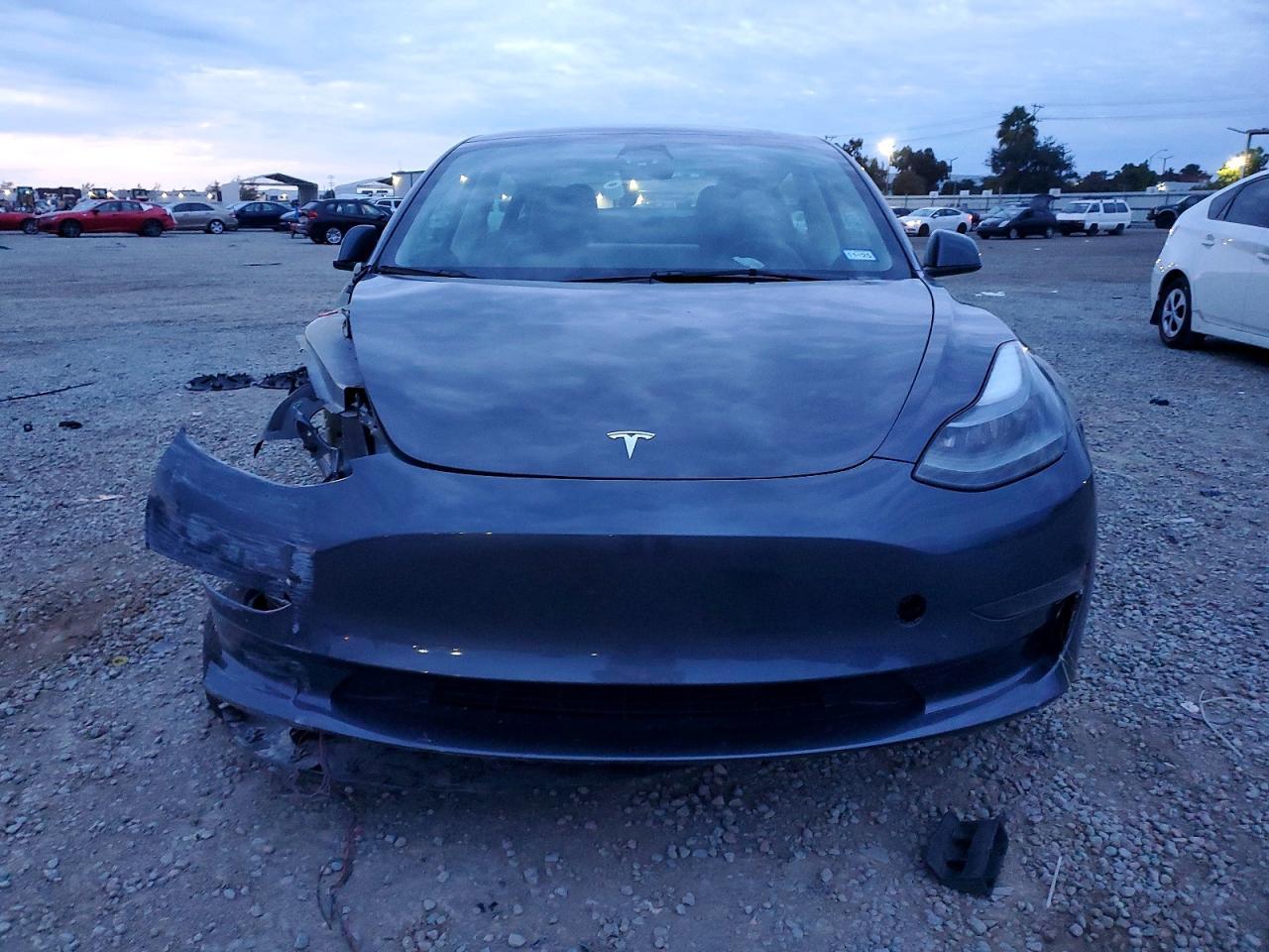 2023 Tesla Model 3 - Фото 5