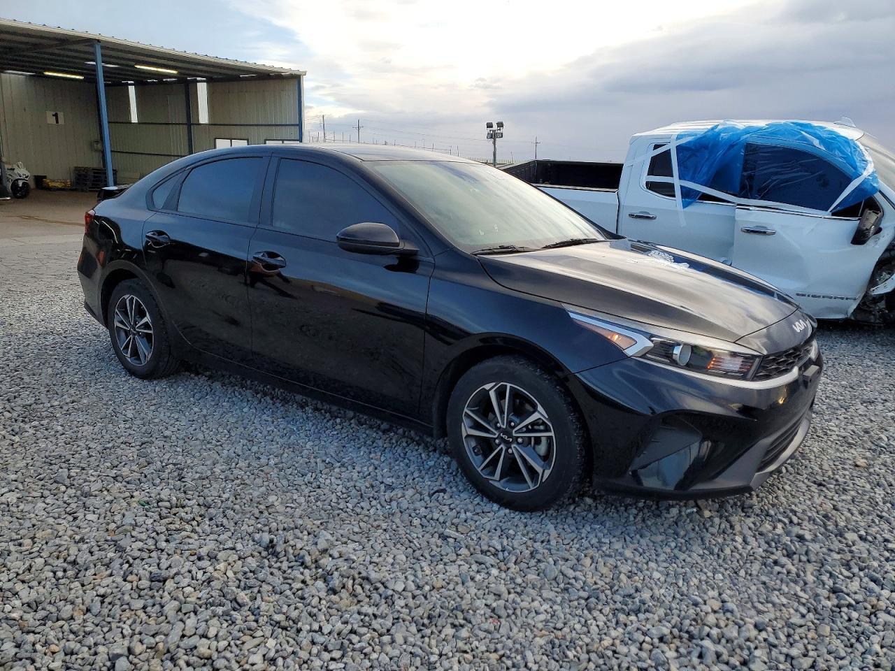 2023 Kia Forte Lx - Фото 4