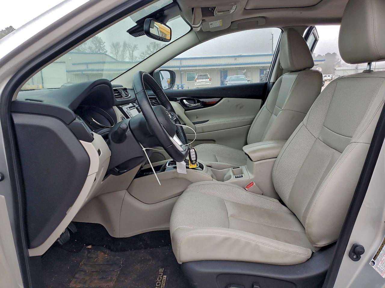 2022 Nissan Rogue Sport Sl - Image 7