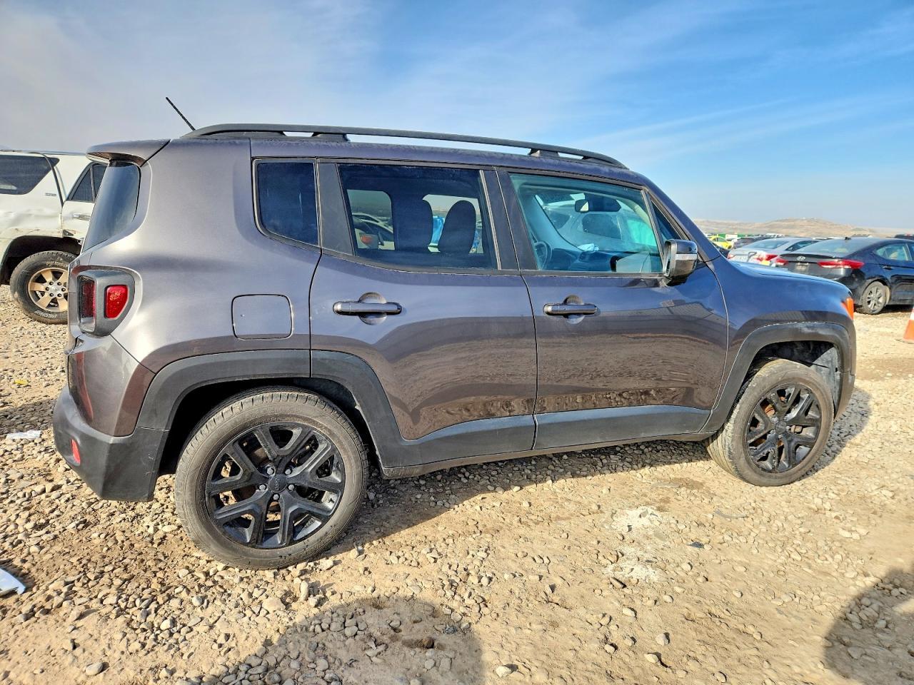 2017 Jeep Renegade Latitude - Фото 3