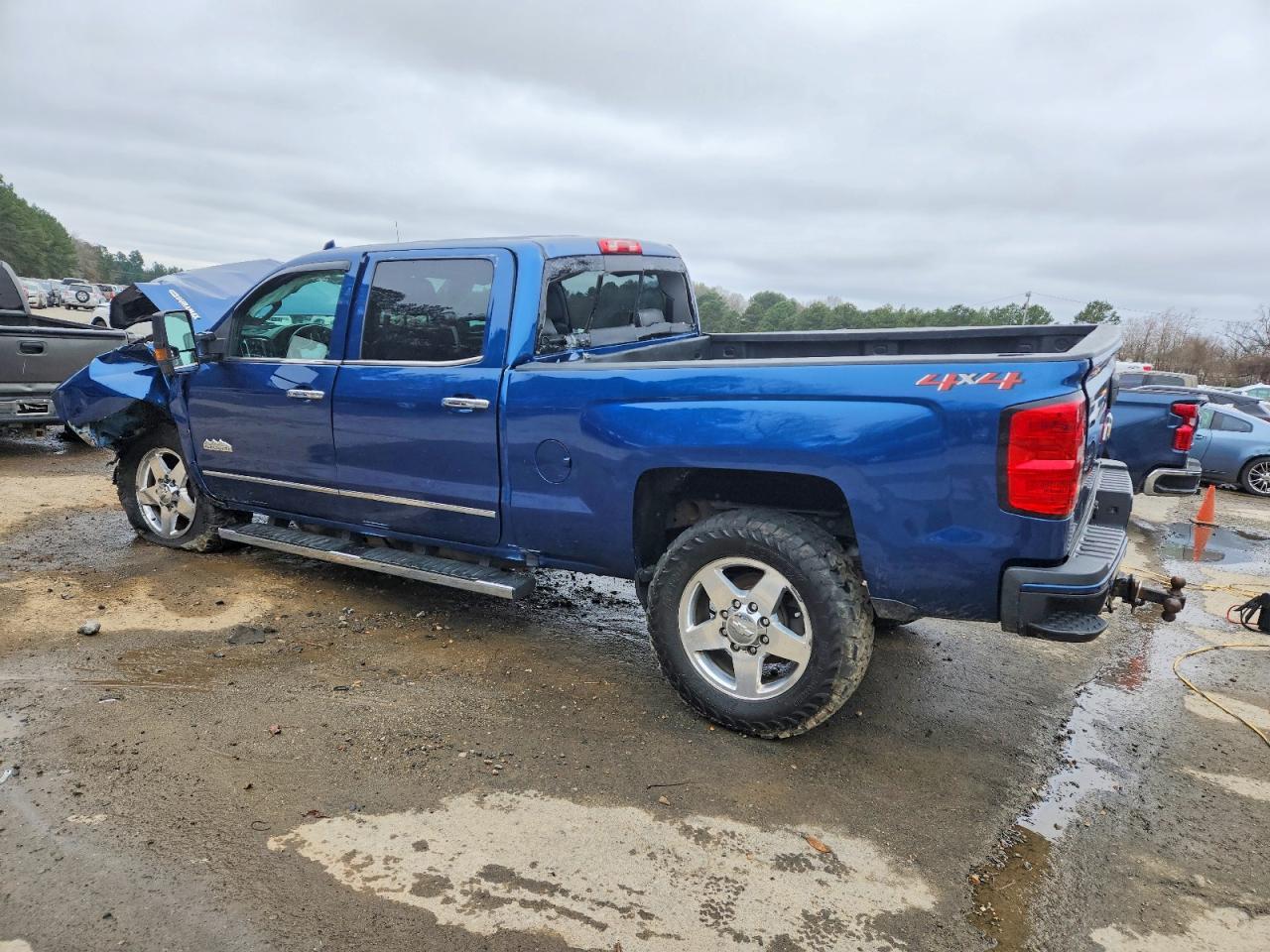 2019 Chevrolet Silverado K2500 High Country - Фото 2