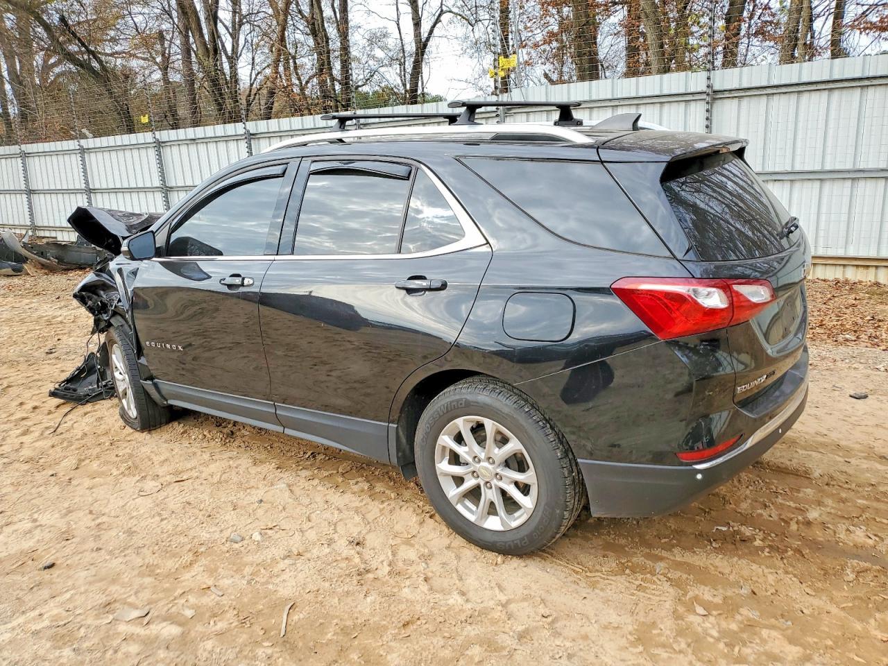 2019 Chevrolet Equinox Lt - Image 2