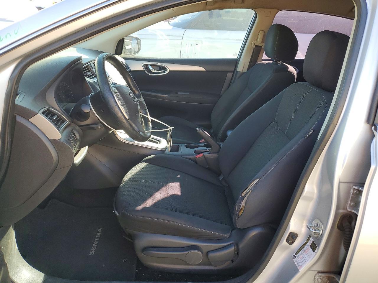 2015 Nissan Sentra S - Image 7