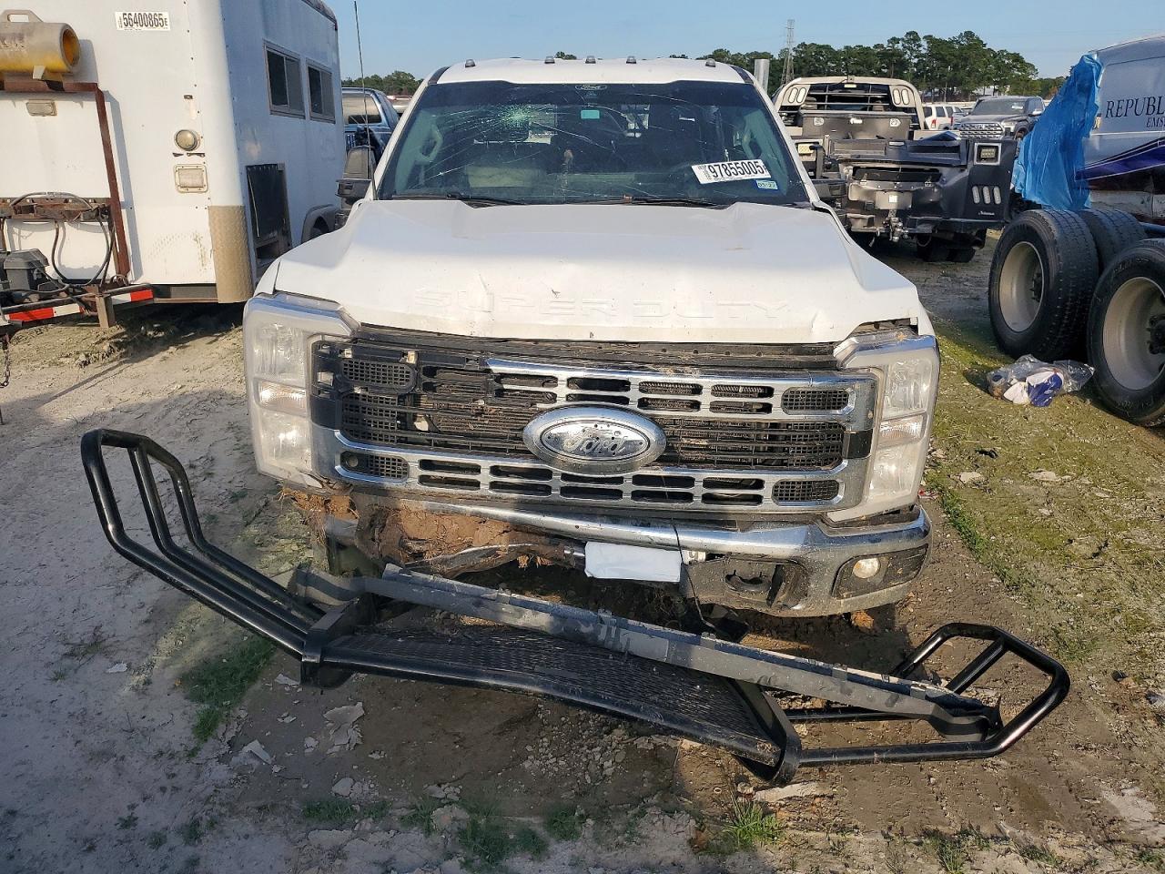 2025 Ford F350 Super Duty Utility / Service Truck - Image 5