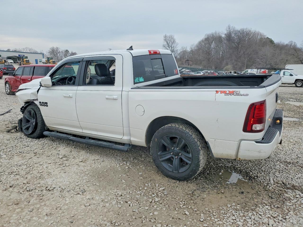 2018 Ram 1500 Sport - Фото 2