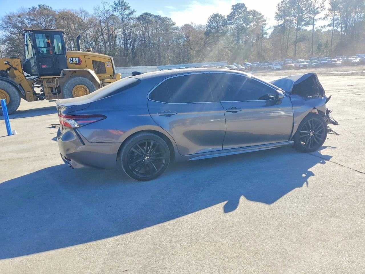 2021 Toyota Camry Xse - Image 3