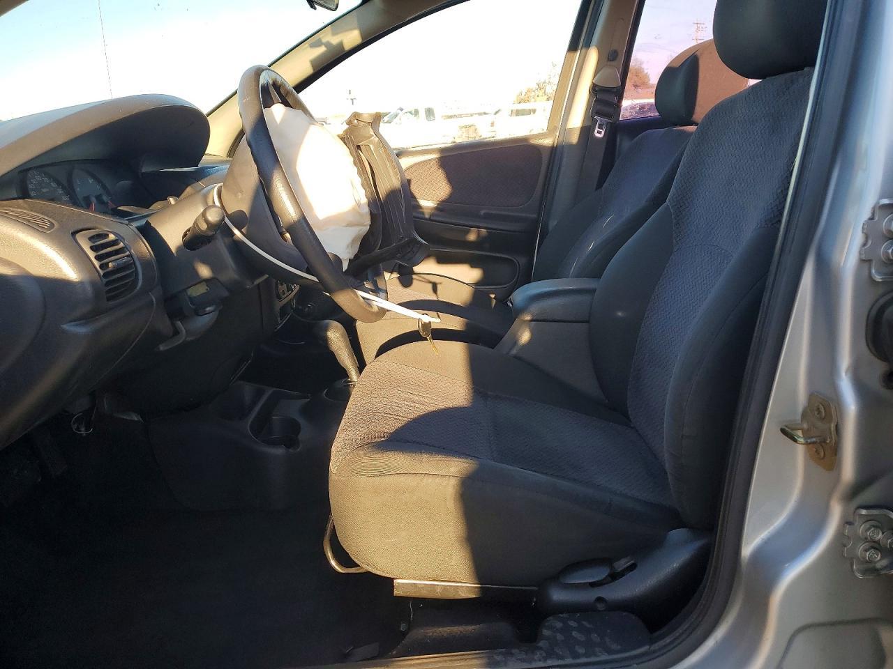 2002 Dodge Neon - Image 7