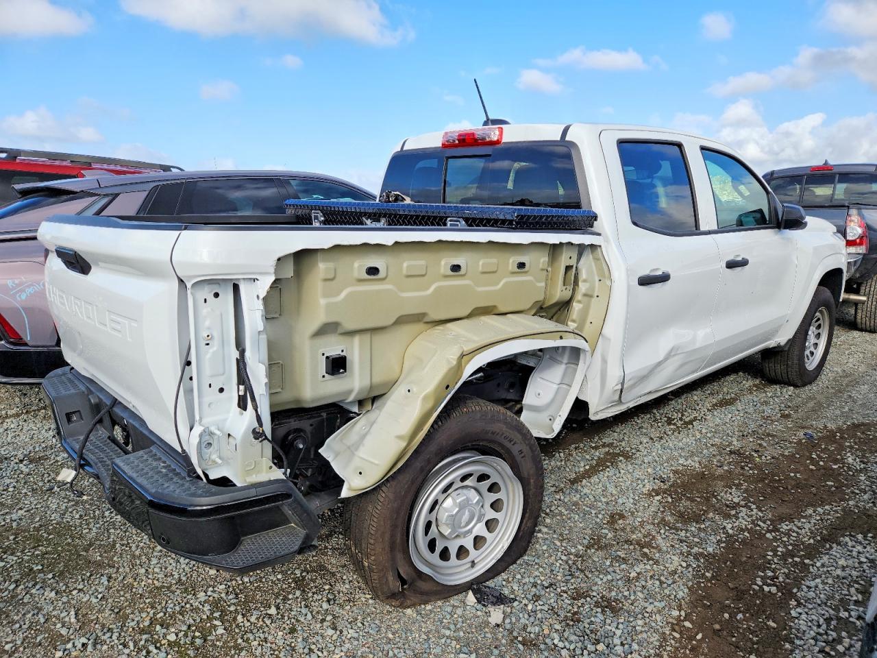 2025 Chevrolet Colorado - Фото 3
