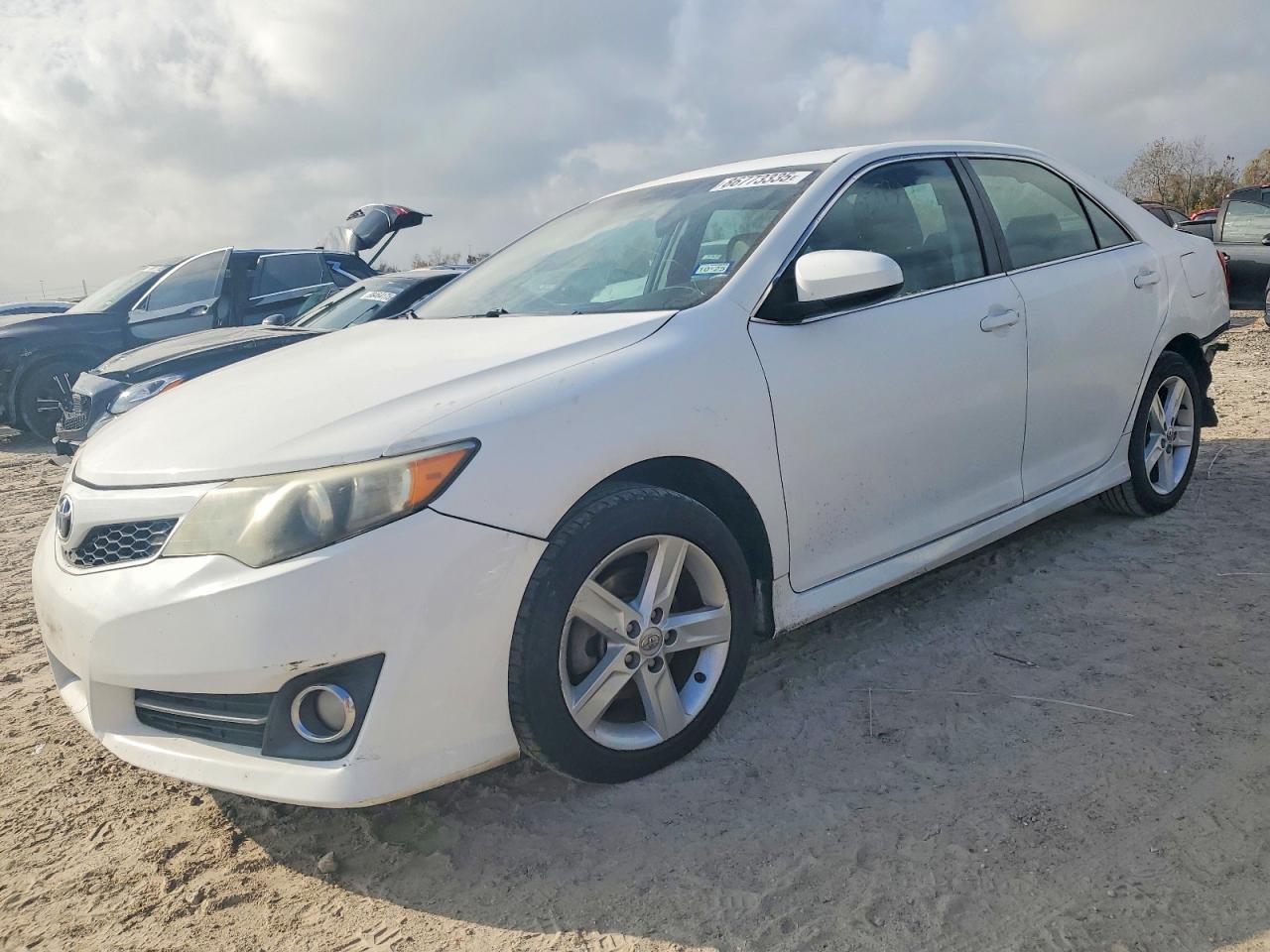 2014 Toyota Camry 4D 2Wd