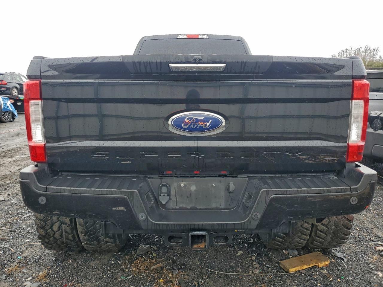 2019 Ford F350 Super Duty - Фото 6