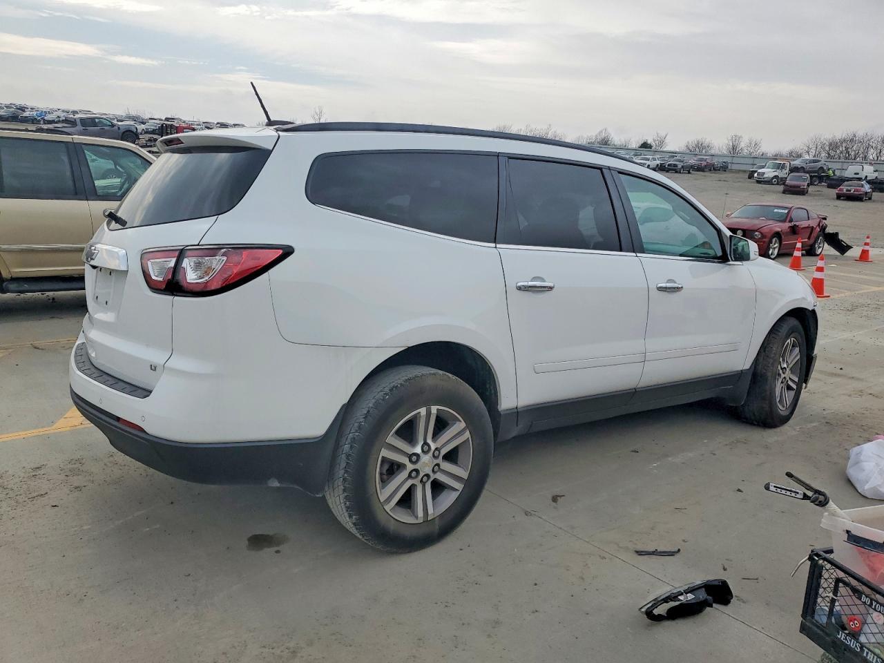 2017 Chevrolet Traverse Lt - Фото 3