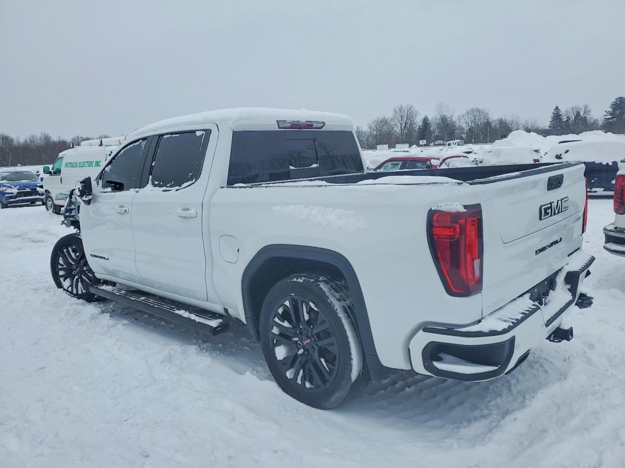 2022 GMC Sierra K1500 Denali - Image 2