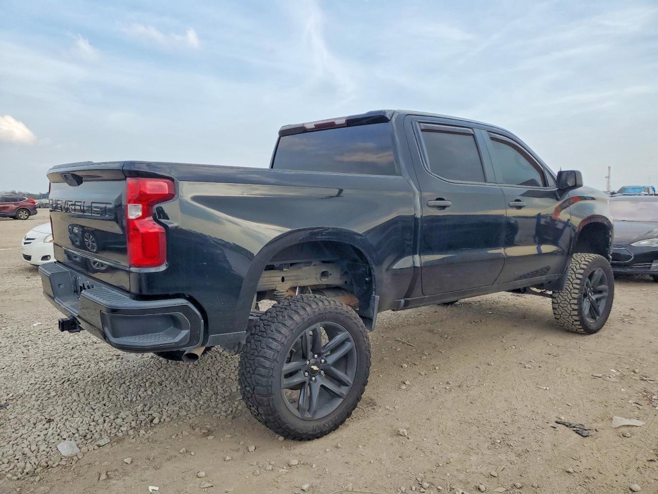 2020 Chevrolet Silverado C1500 Custom - Фото 3