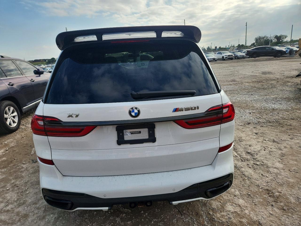 2021 BMW X7 M50I - Фото 6