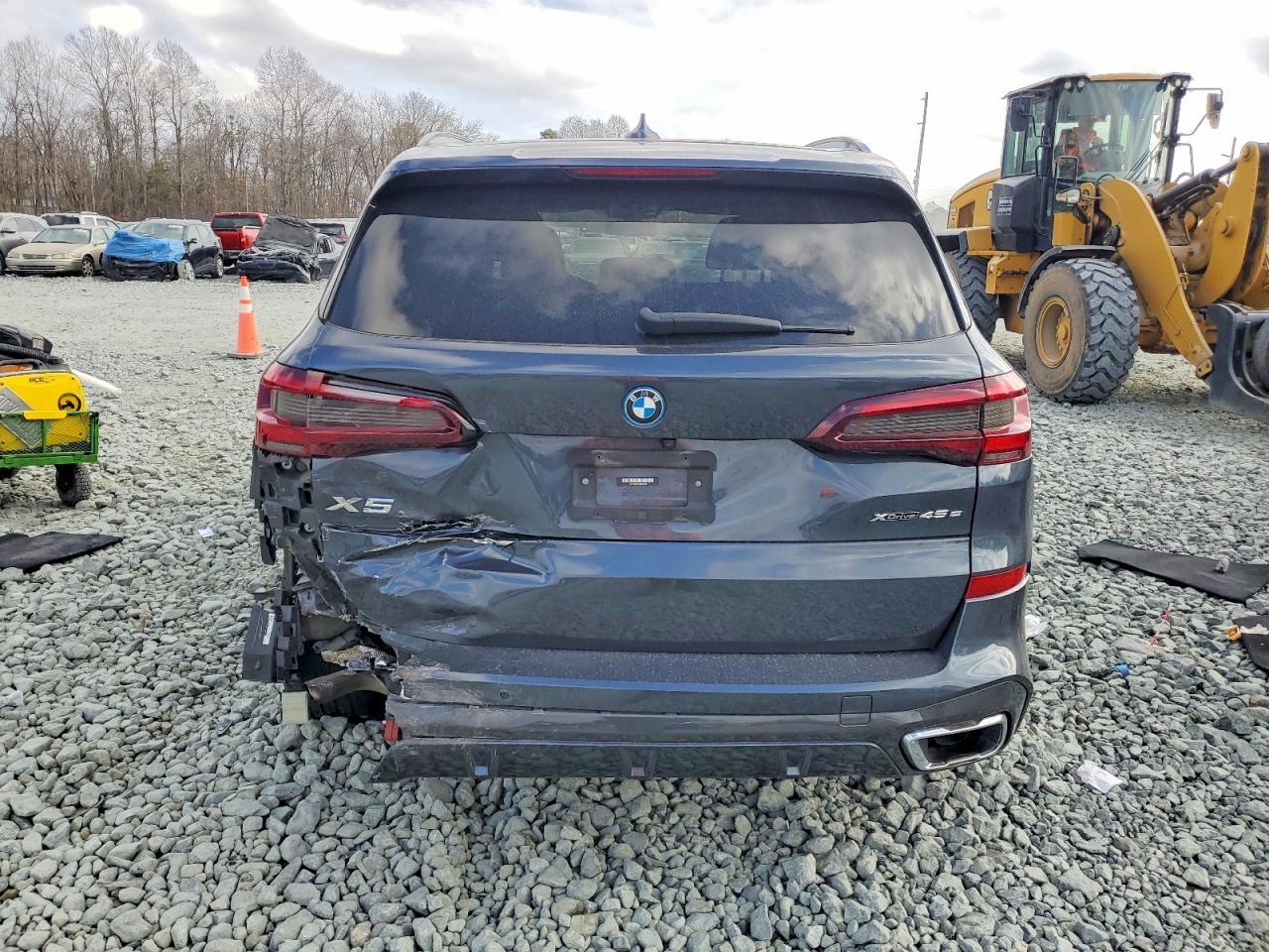 2022 BMW X5 xDrive45E - Image 6