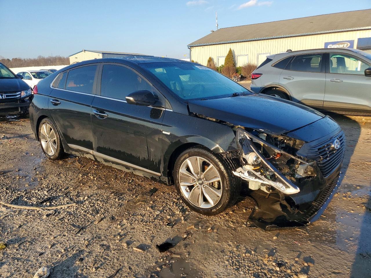 2017 Hyundai Ioniq Limited - Image 4