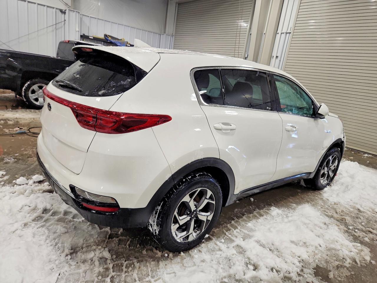 2022 Kia Sportage Lx - Фото 3