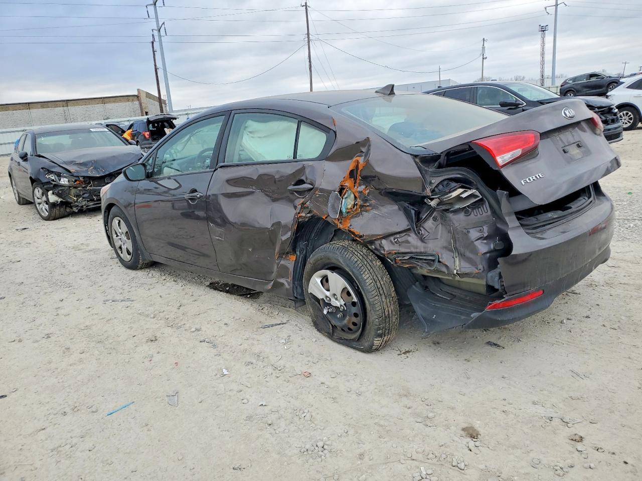 2018 Kia Forte Lx - Image 2