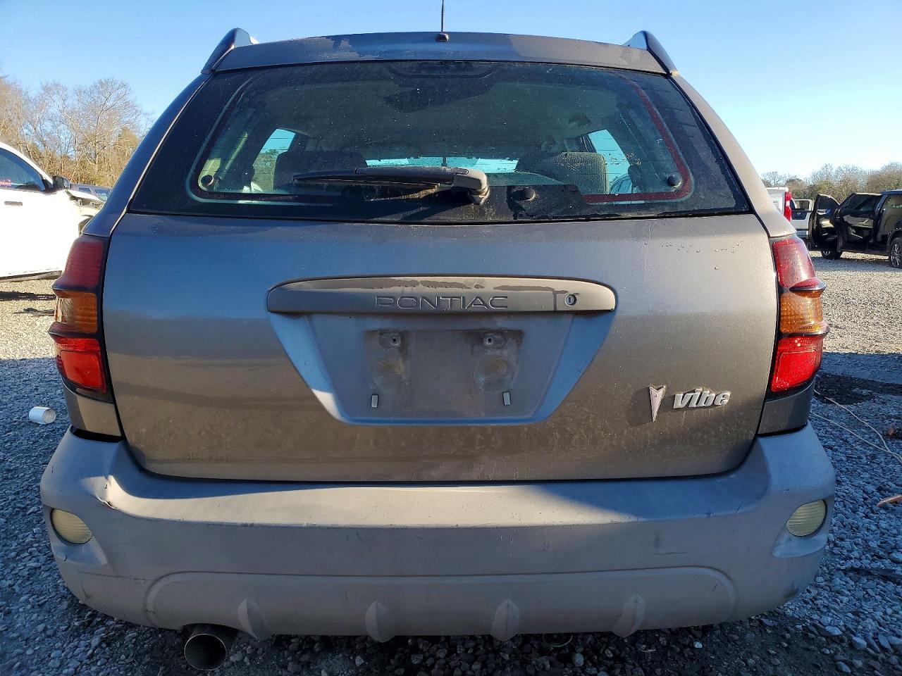2005 Pontiac Vibe - Image 6