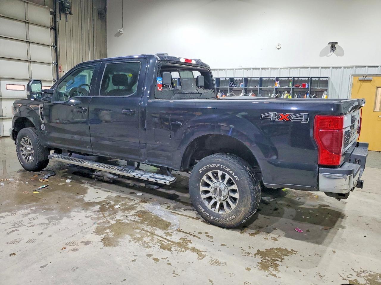 2020 Ford F250 Super Duty - Image 2
