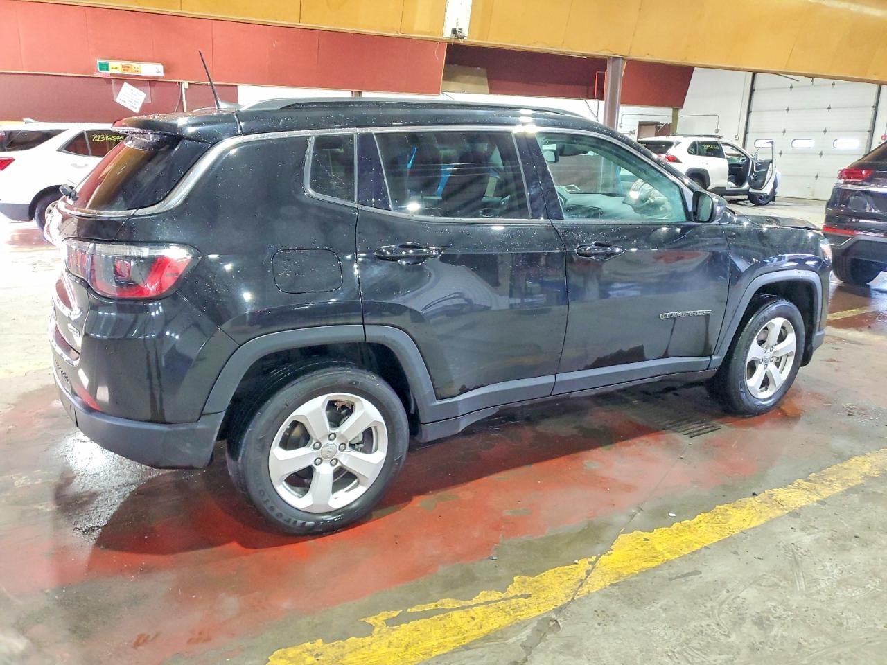 2021 Jeep Compass Latitude - Фото 3