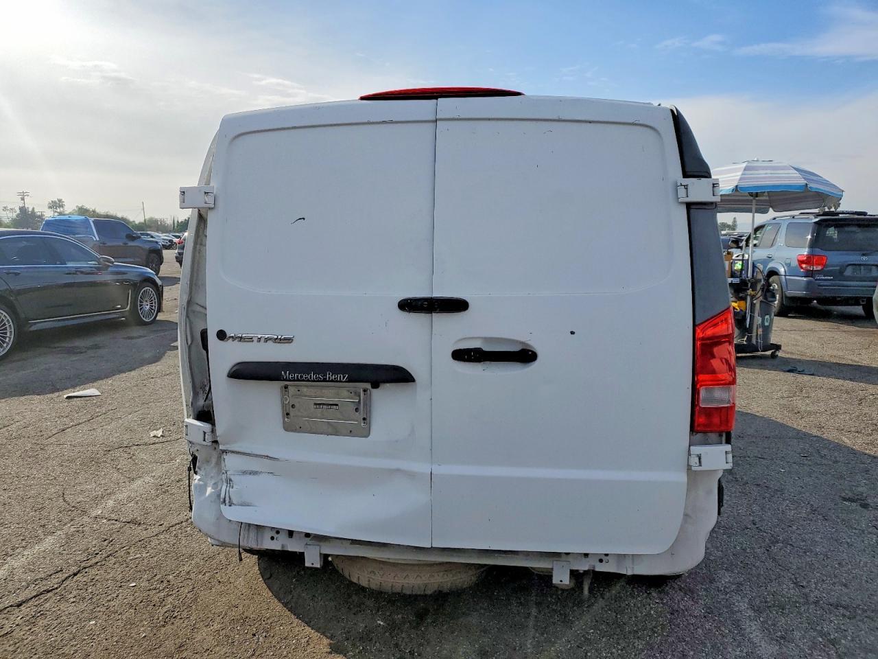 2016 Mercedes Benz Metris Delivery Van - Image 6